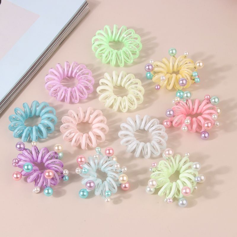 Lady Solid Color Plastic Pearl Hair Tie 1 Piece