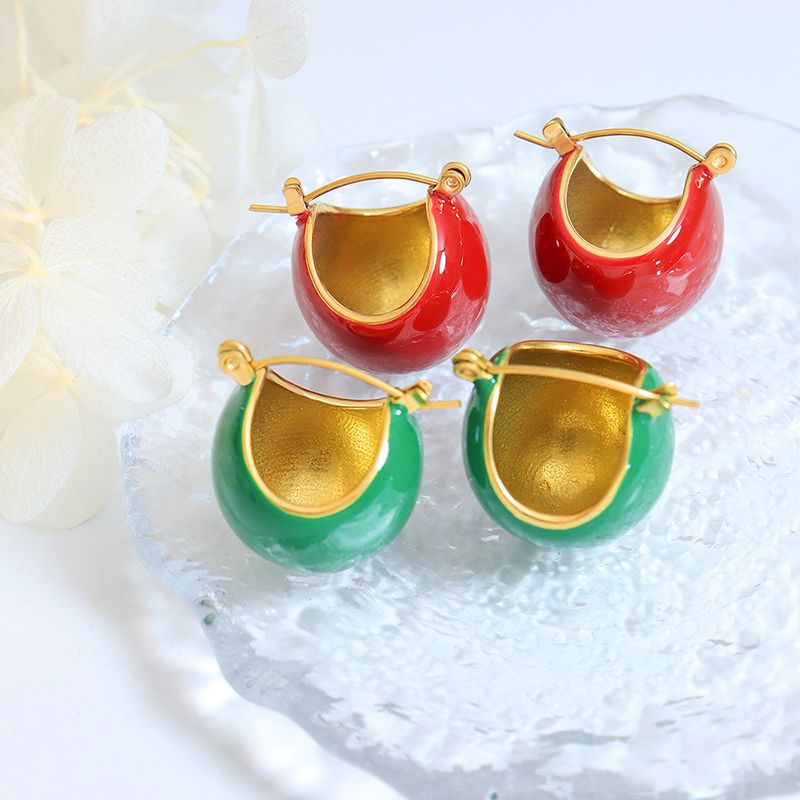 Großhandel 1 Paar Vintage-stil Einfarbig Titan Stahl 18 Karat Vergoldet Ohrringe
