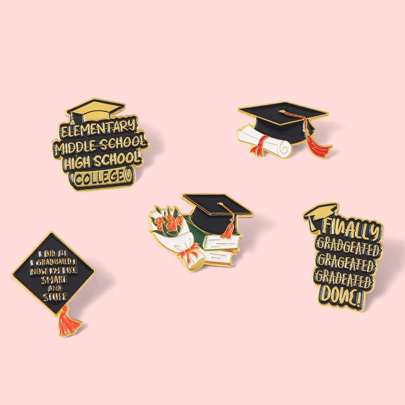 Fashion Letter Alloy Plating Unisex Brooches