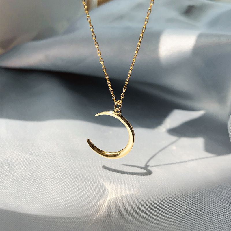 Simple Style Moon Metal Plating Women's Pendant Necklace