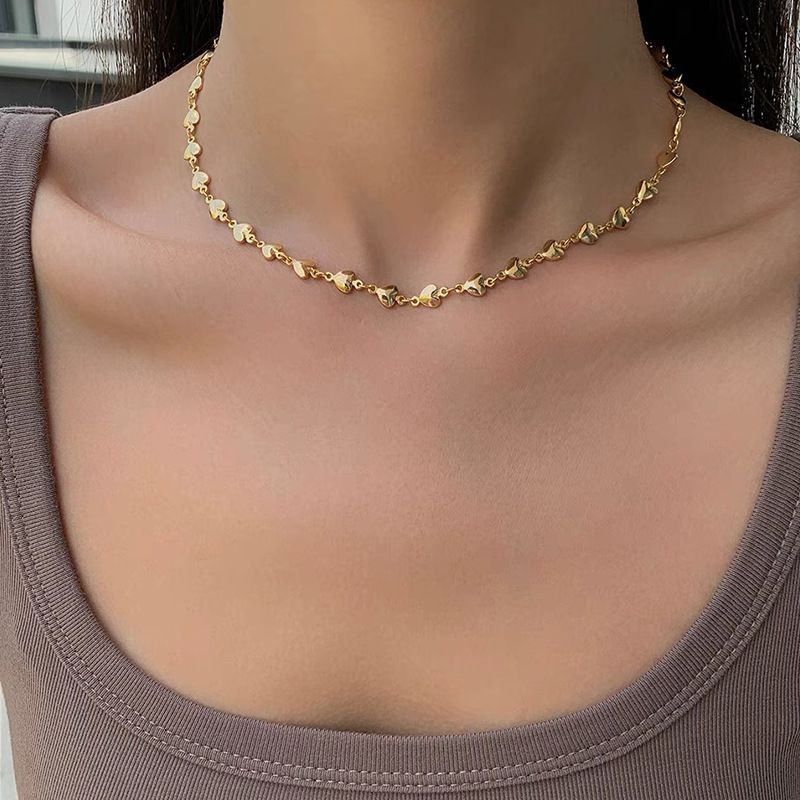 Einfacher Stil Herzform Metall Frau Halsband
