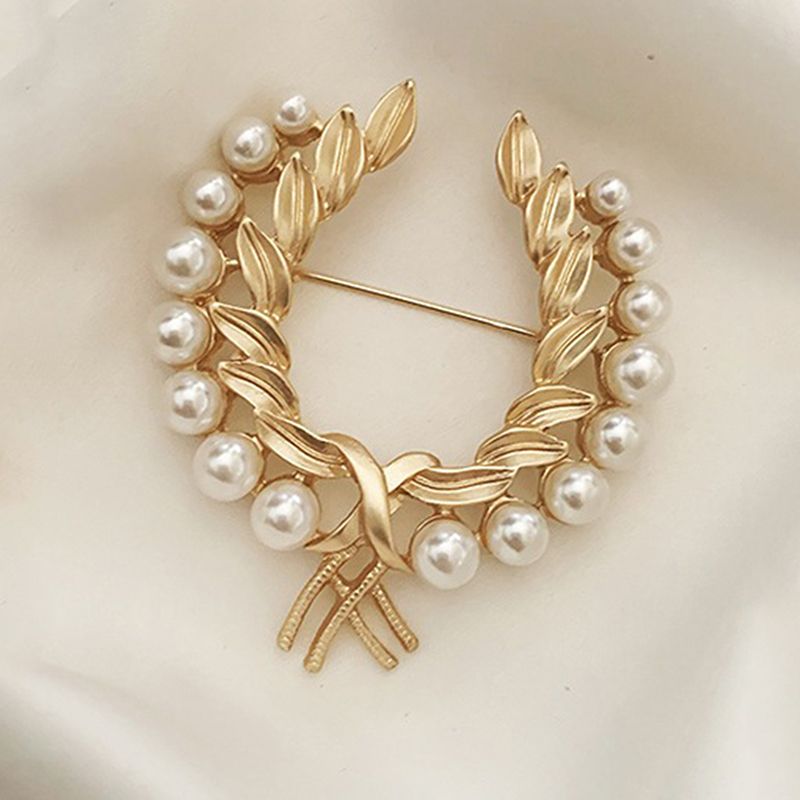 Simple Style Grain Alloy Inlay Pearl Women'S Brooches