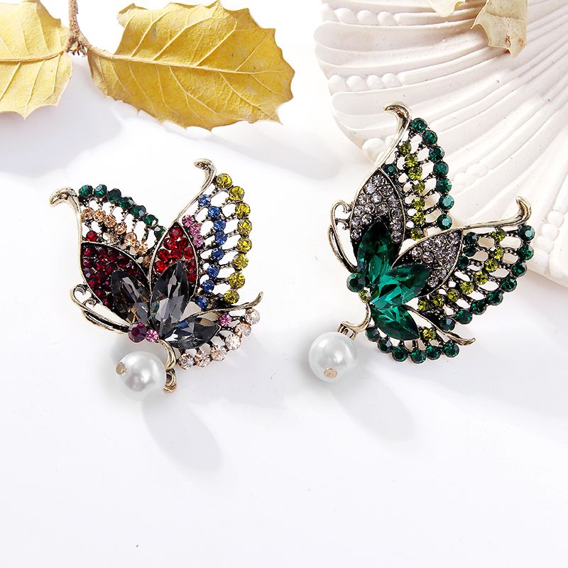 Luxueux Papillon Alliage Incruster Perles Artificielles Strass Femmes Broches