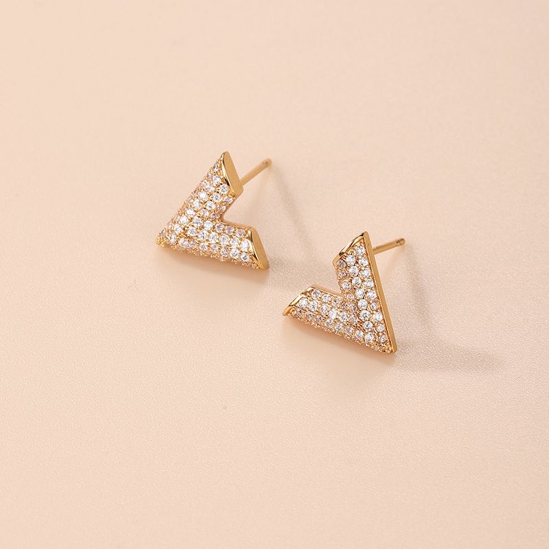 1 Pair Lady Shiny V Shape Plating Inlay Copper Artificial Gemstones Gold Plated Silver Plated Ear Studs