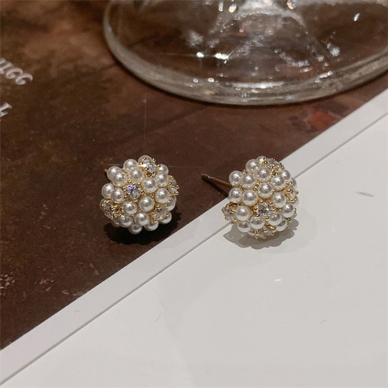 Wholesale Jewelry 1 Pair Simple Style Round Metal Pearl Zircon Ear Studs