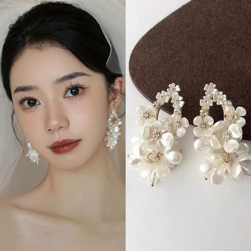 1 Pair Fairy Style Flower Imitation Pearl Drop Earrings