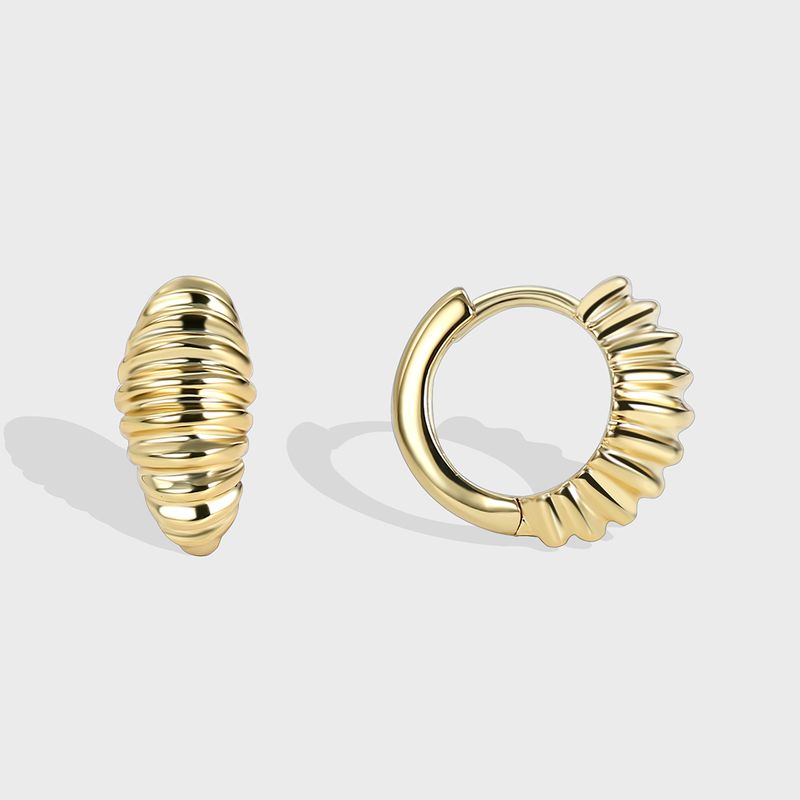 1 Paar Einfacher Stil Einfarbig Kupfer Überzug Vergoldet Ohrringe