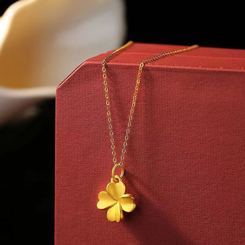 1 Stück Elegant Vierblättriges Kleeblatt Legierung Überzug Vergoldet Frau Halskette Mit Anhänger
