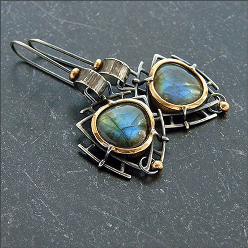 1 Par Estilo Vintage Triángulo Metal Embutido Piedras Preciosas Artificiales Plateado Mujeres Pendientes De Gota