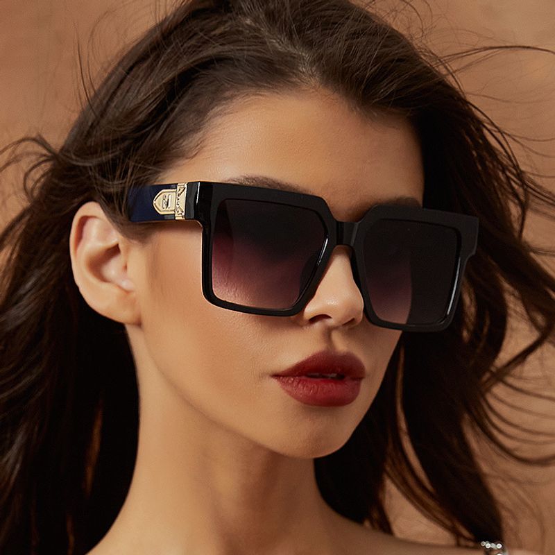 موضة التدرج اللوني تيار متردد إطار بيضاوي خليط اطار كامل المرأة النظارات الشمسية