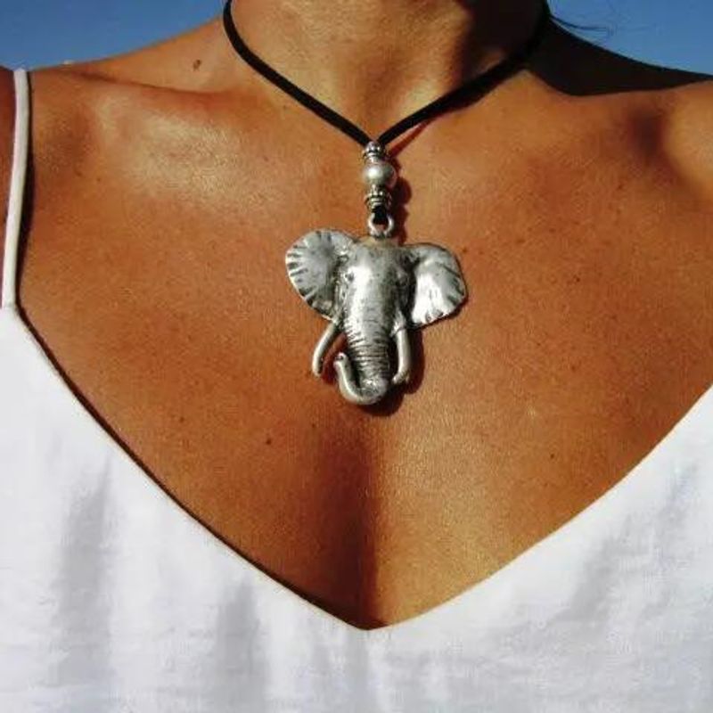 Rétro L'éléphant Alliage Fait Main Femmes Pendentif