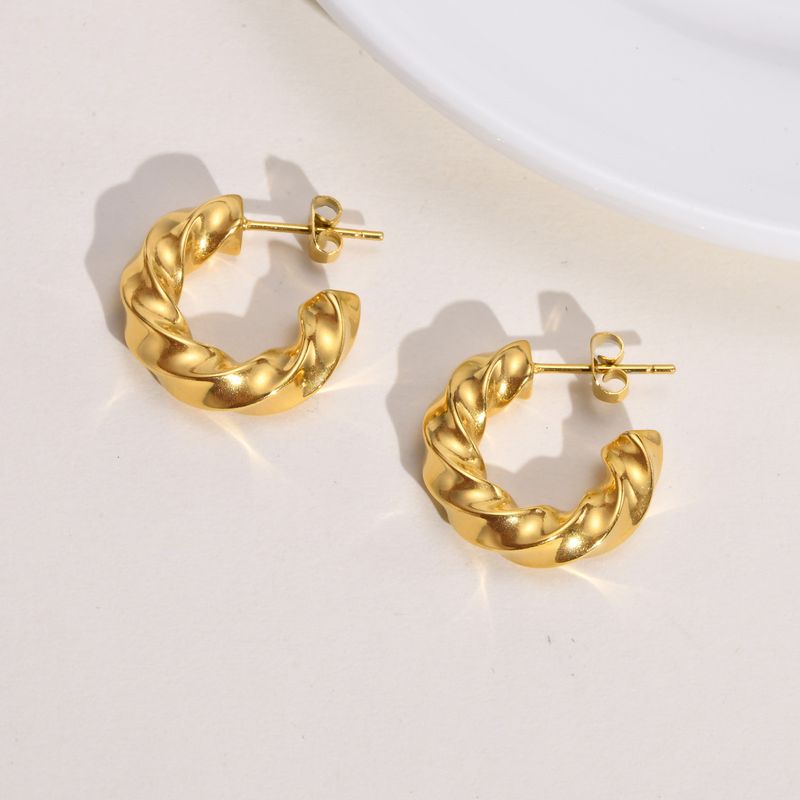 1 Pair Retro C Shape Plating 201 Stainless Steel Gold Plated Ear Studs