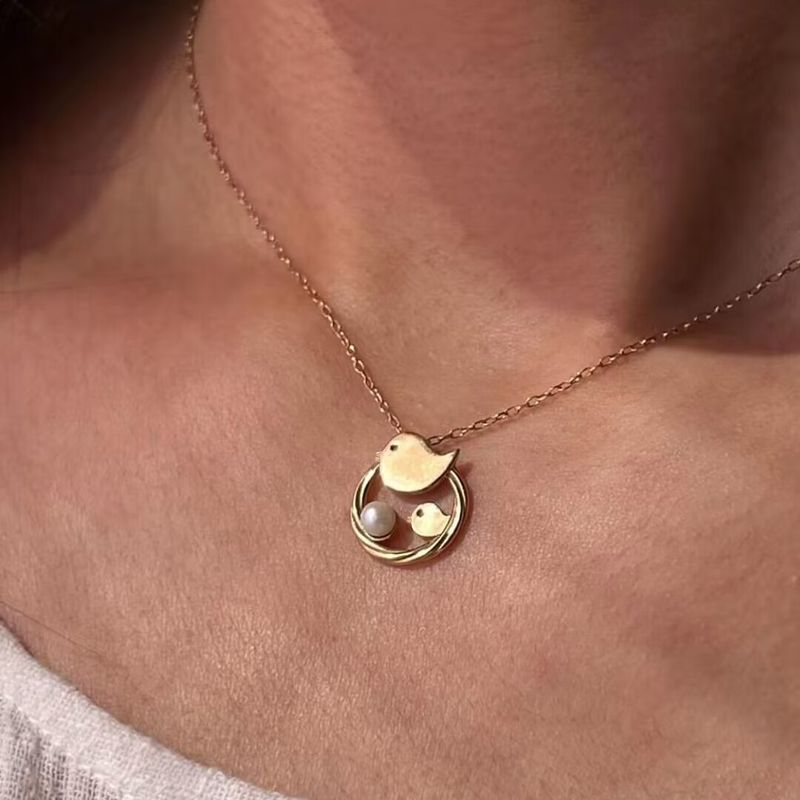 1 Stück Retro Vogel Legierung Überzug Künstliche Perlen 14 Karat Vergoldet Muttertag Frau Halskette Mit Anhänger