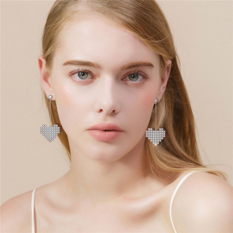 1 Pair Fashion Romantic Sweet Heart Shape Metal Plating Inlay Artificial Rhinestones Silver Plated Women's Drop Earrings Ear Studs