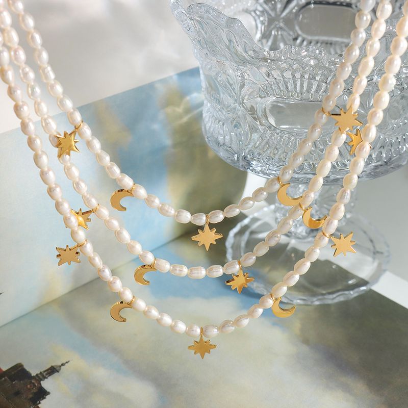 Elegant Luxuriös Barocker Stil Stern Mond Süßwasserperle Titan Stahl Überzug 18 Karat Vergoldet Halskette