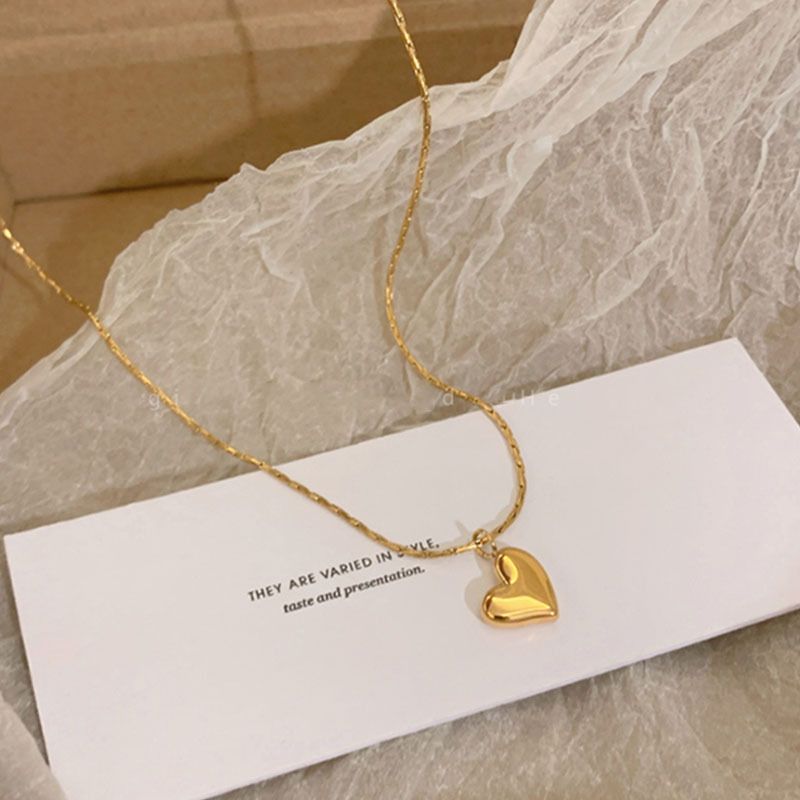 Titan Stahl 18 Karat Vergoldet Einfacher Stil Pendeln Überzug Herzform Titan Stahl Halskette Mit Anhänger