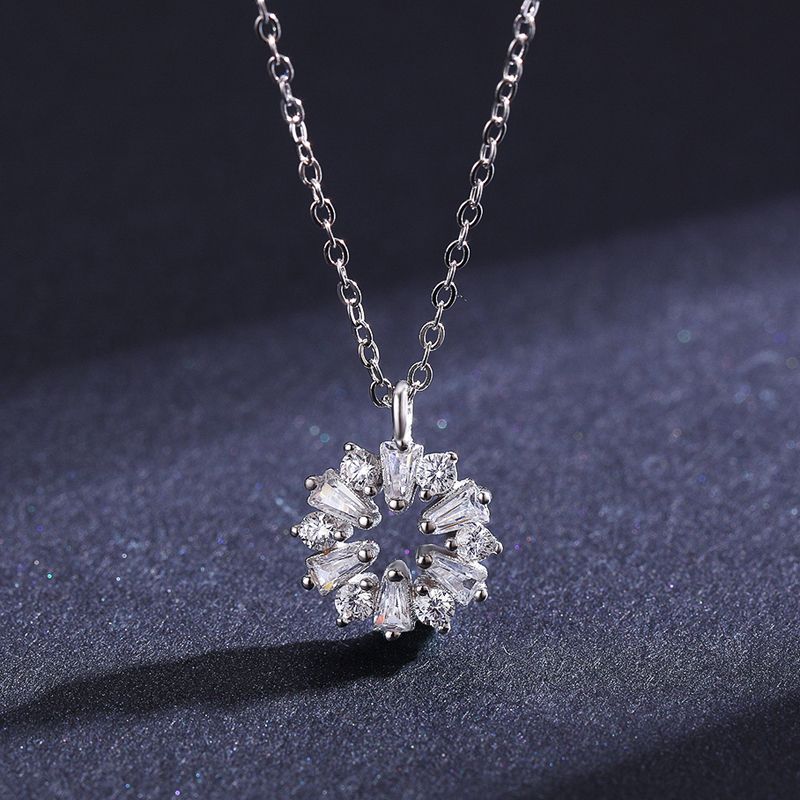 Shiny Snowflake Sterling Silver Plating Inlay Zircon Rhodium Plated Pendant Necklace