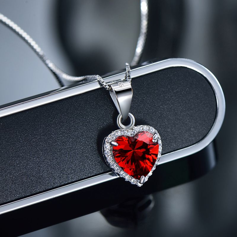 Ins Style Elegant Heart Shape Sterling Silver Plating Inlay Zircon Rhodium Plated Pendant Necklace