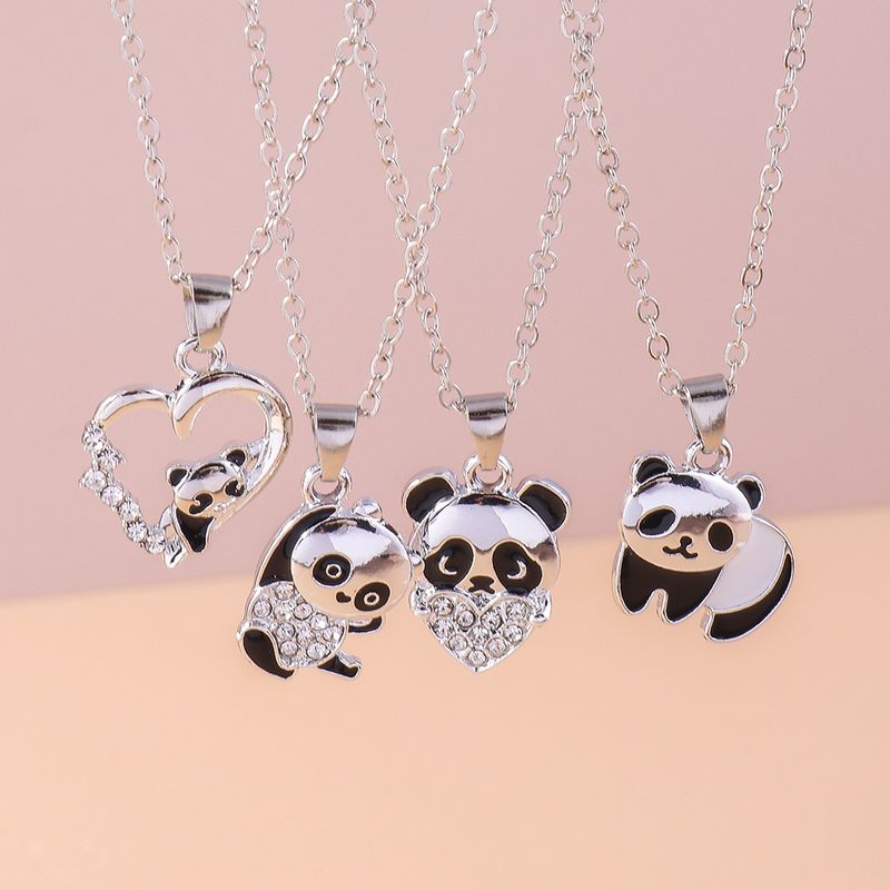 Lindo Estilo Moderno Panda Aleación Embutido Diamantes De Imitación Mujeres Collar Colgante