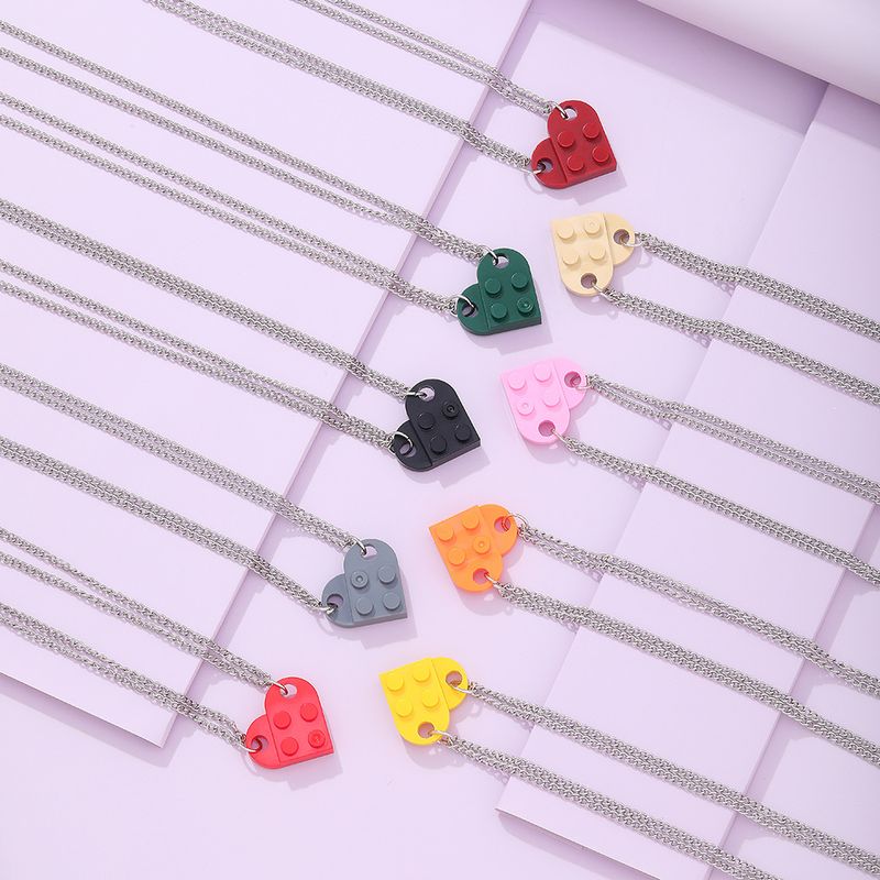 Wholesale Jewelry Simple Style Heart Shape Alloy Resin Pendant Necklace