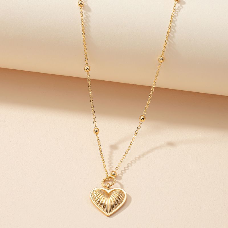 Modern Style Heart Shape Alloy Plating Women's Pendant Necklace