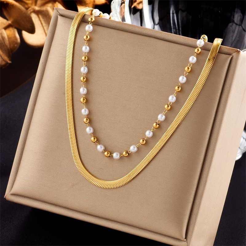 304 Stainless Steel 18K Gold Plated Casual Simple Style Beaded Pearl Plating Solid Color Layered Necklaces