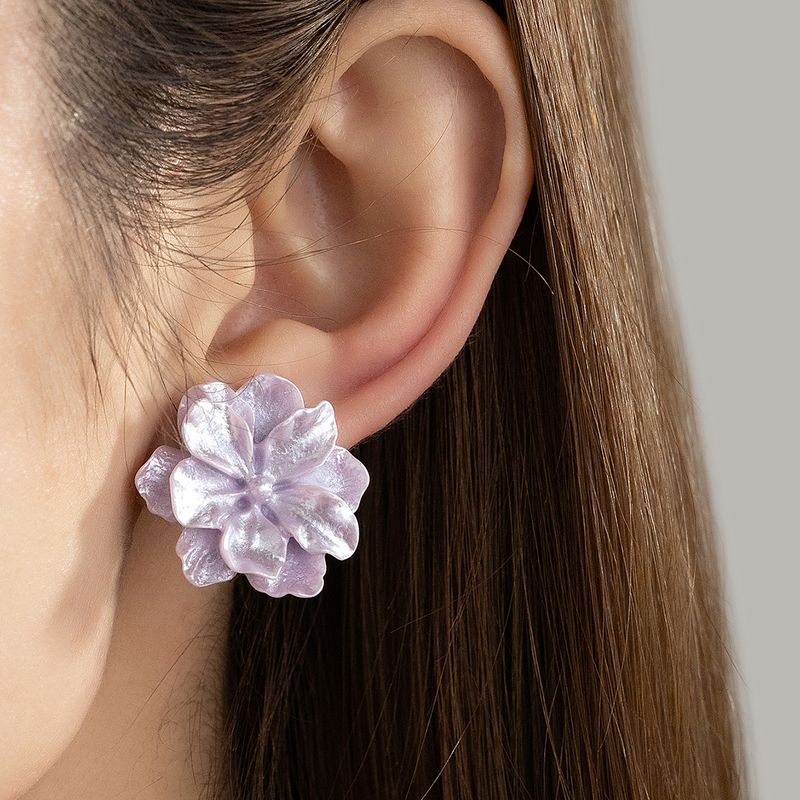 Décontractée Sucré Fleur Pétale Arylique Tridimensionnel Femmes Clips D'oreille