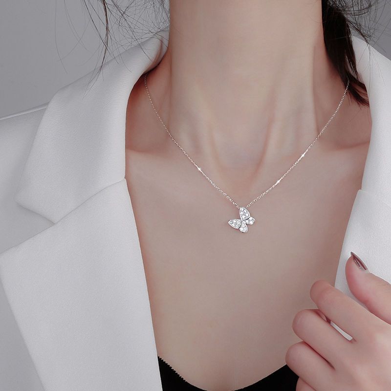 Sucré Style Simple Papillon Le Cuivre Plaqué Argent Zircon Pendentif En Masse