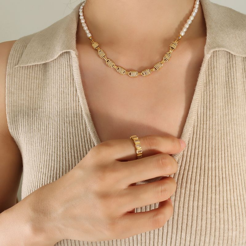 Elegant Barocker Stil Farbblock Süßwasserperle Kupfer Perlen Überzug 18 Karat Vergoldet Halskette