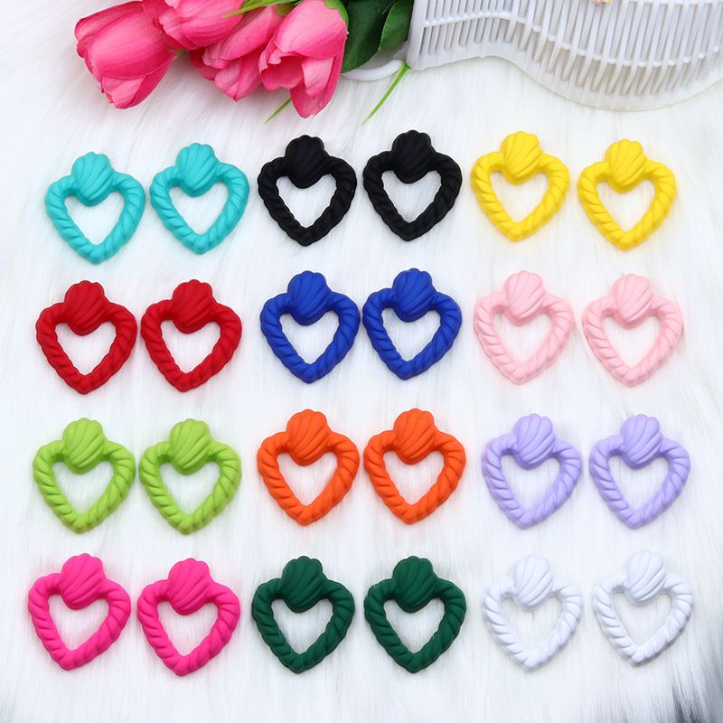 1 Pair Ig Style Modern Style Stripe Heart Shape Hollow Out Arylic Ear Studs
