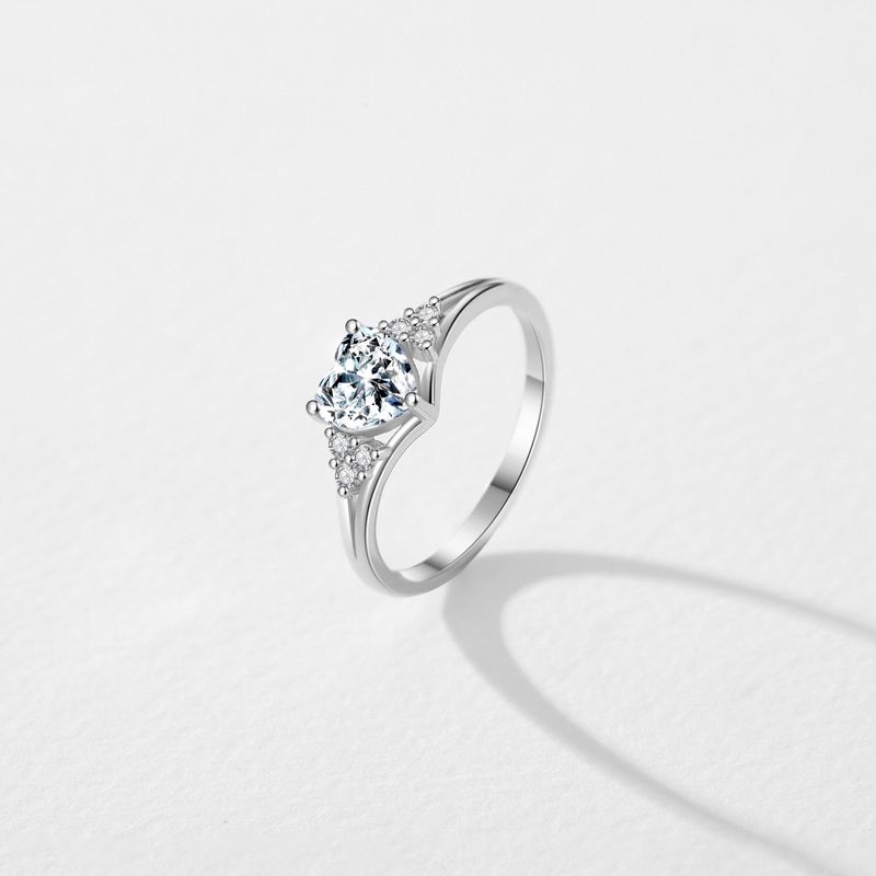 Wholesale Elegant Shiny Heart Shape Sterling Silver Rhodium Plated Zircon Rings