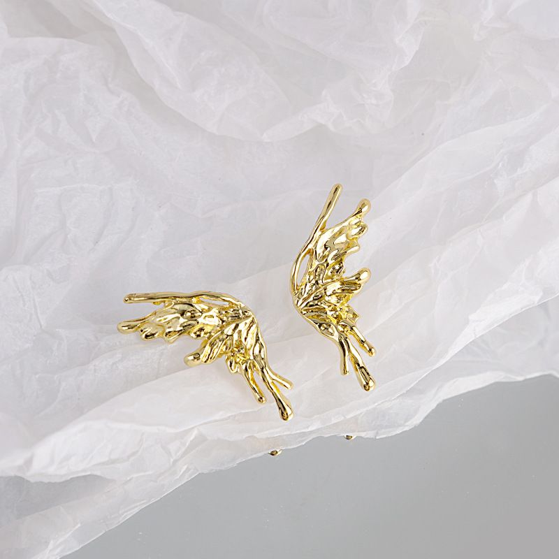 1 Par Estilo Vintage Estilo Romano Mariposa Tridimensional Aleación Chapado En Oro Pendientes