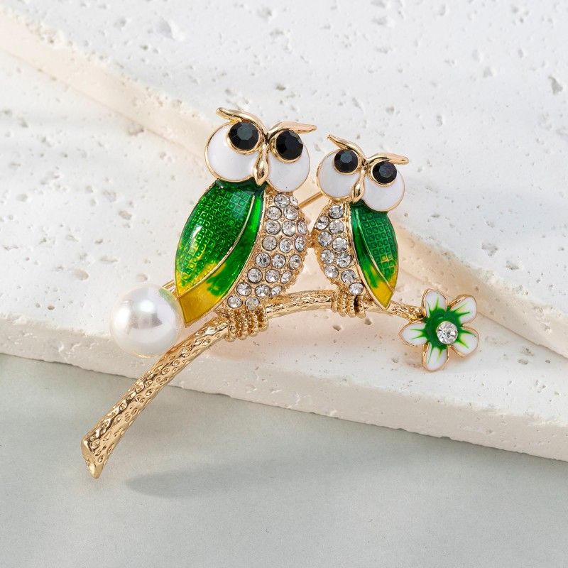 Elegant Bird Alloy Inlay Artificial Pearls Rhinestones Women's Brooches 1 Piece