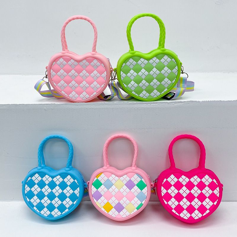 Kid's All Seasons Silica Gel Heart Shape Cute Zipper Handbag