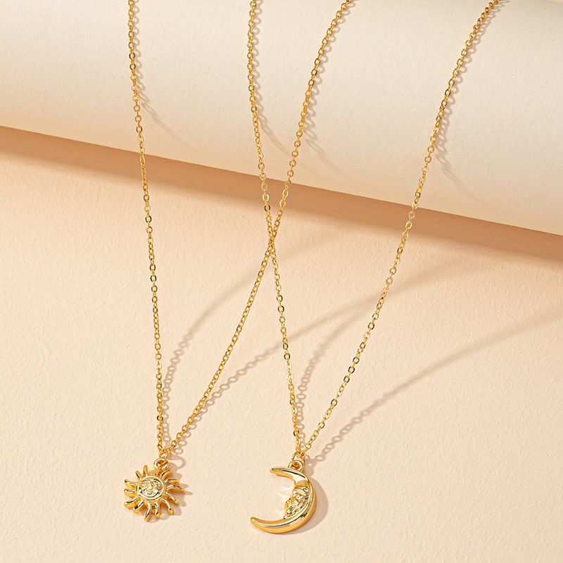 Wholesale Jewelry Classic Style Sun Moon Alloy Pendant Necklace