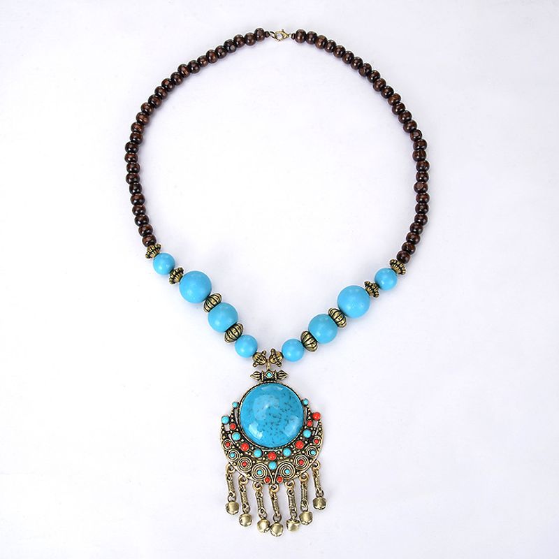 Ethnischer Stil Wassertropfen Legierung Perlen Quaste Inlay Harz Frau Halskette Mit Anhänger Lange Halskette