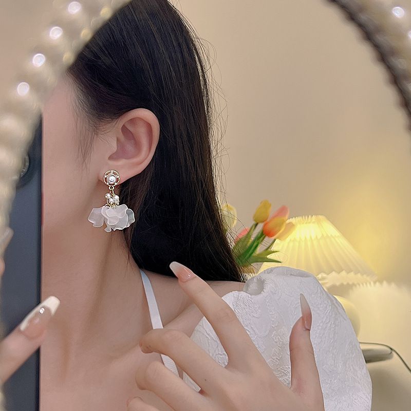 Casual Sweet Flower Alloy Hollow Out Inlay Acrylic Women's Drop Earrings