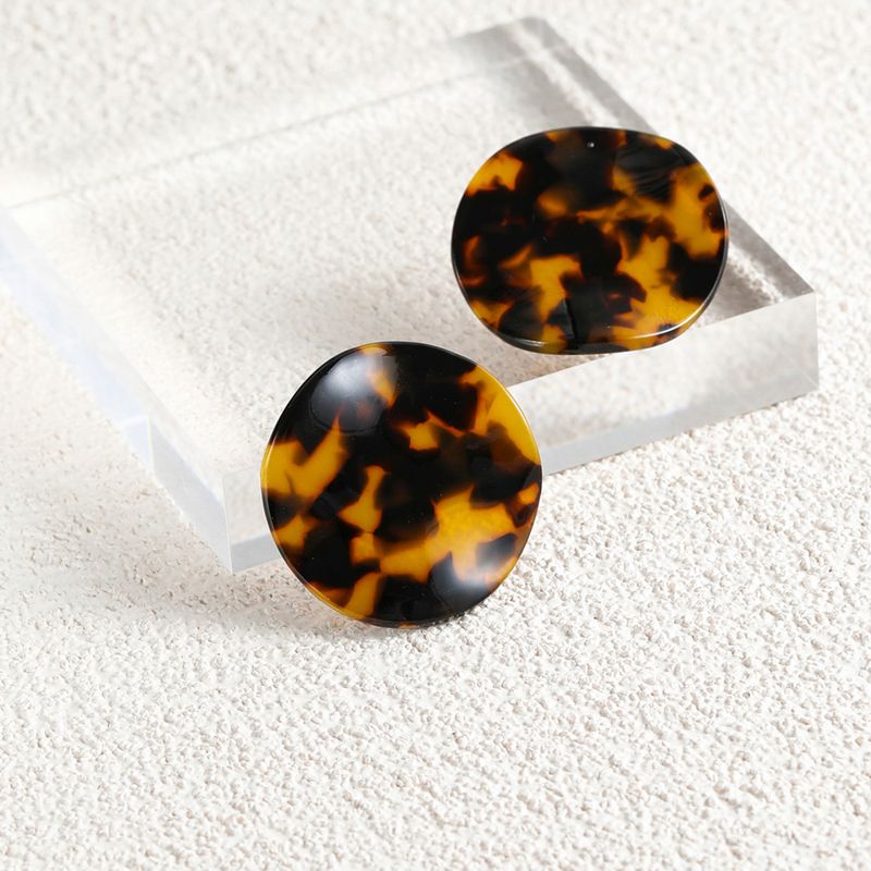 Casual Vintage Style Round Acetic Acid Sheets Plating Women's Ear Studs