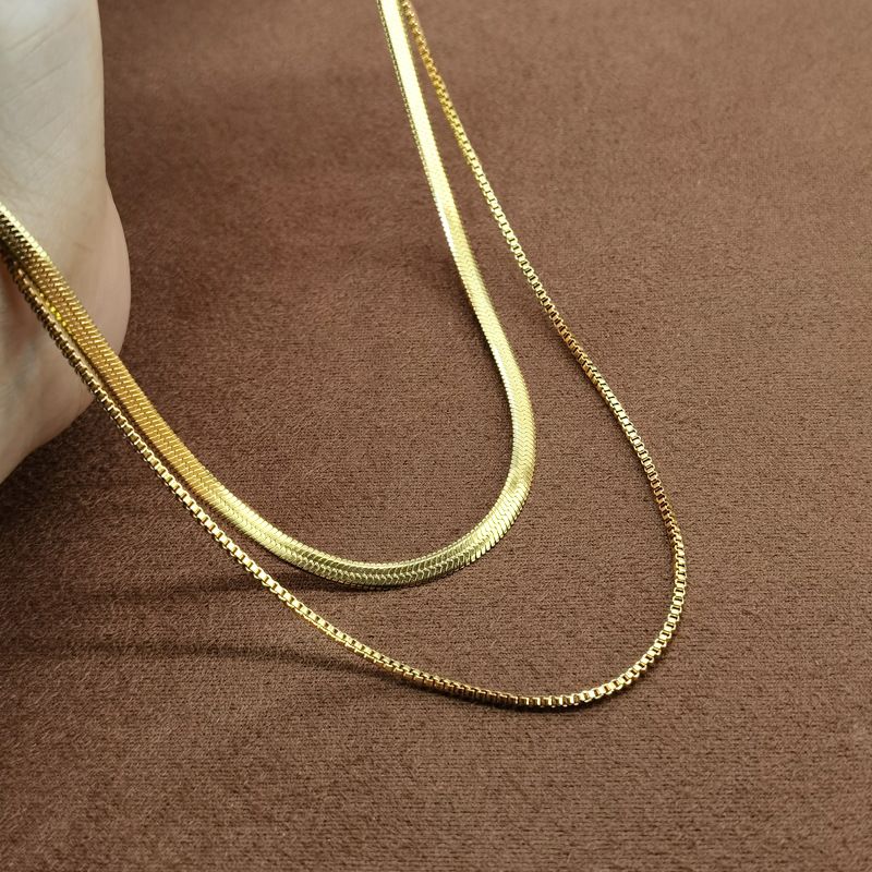 Lässig Vintage-stil Einfarbig Titan Stahl Überzug 18 Karat Vergoldet Geschichtete Halskette