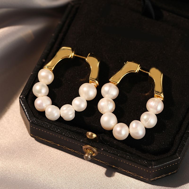 1 Paar Elegant Einfacher Stil Geometrisch Perlen Überzug Süßwasserperle Kupfer Reif Ohrringe