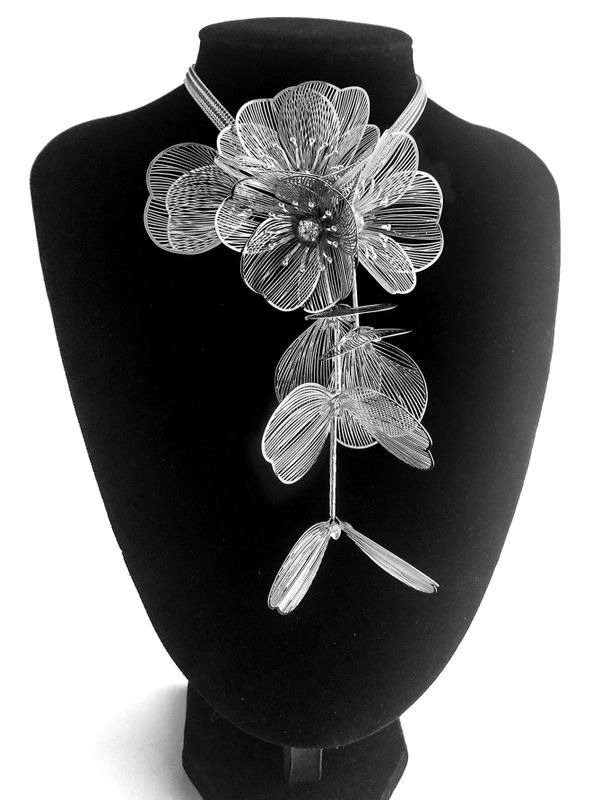 Elegant Luxuriös Glänzend Blume Legierung Überzug Frau Lange Halskette
