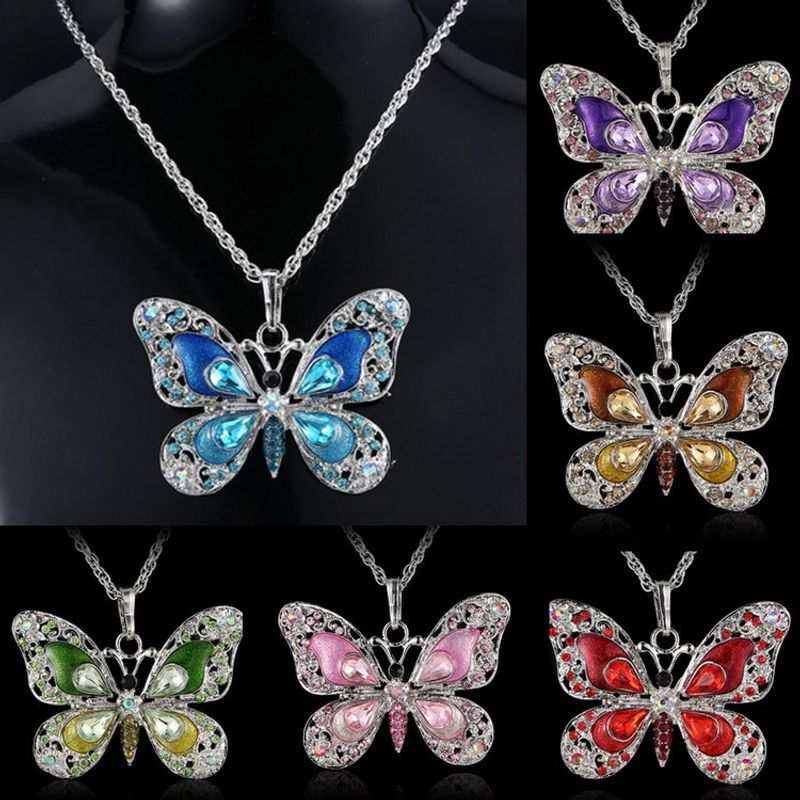 Lujoso Mariposa Aleación Enchapado Embutido Diamantes De Imitación Mujeres Collar Colgante