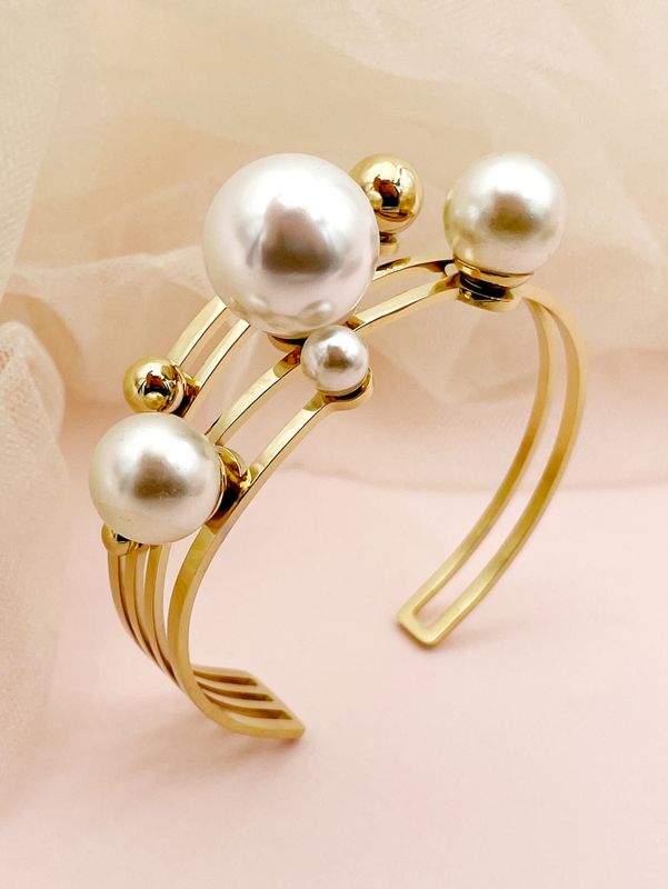Glam Lady Irregular 304 Stainless Steel 14K Gold Plated Pearl Bangle In Bulk