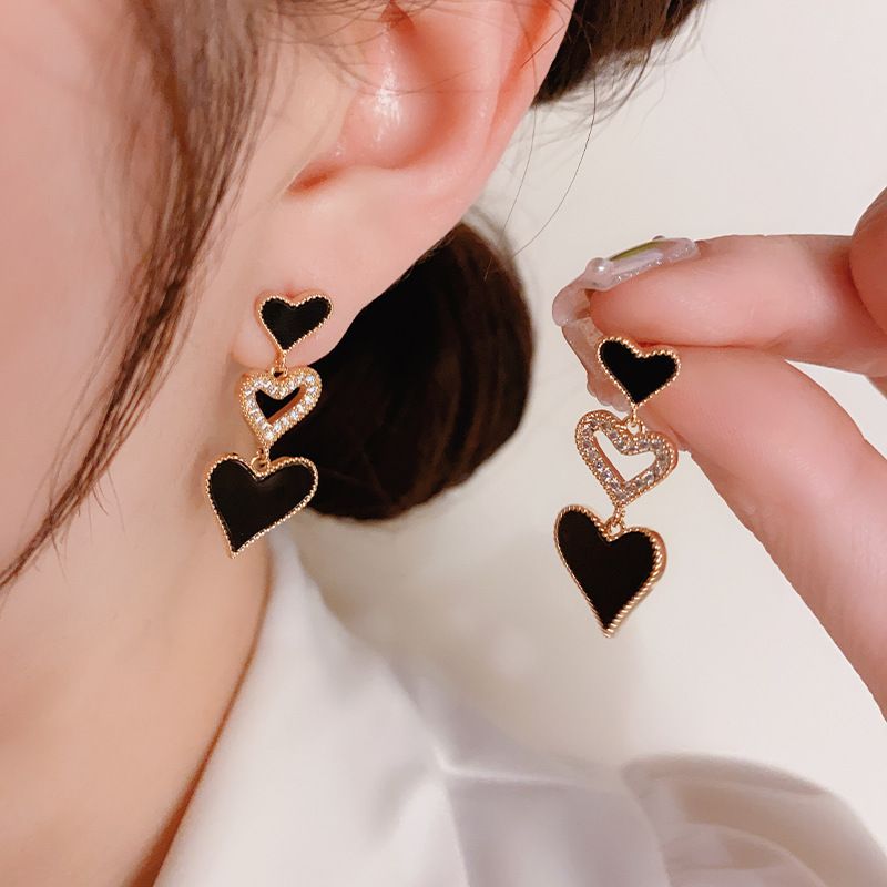 Style Coréen Forme De Cœur Alliage Femmes Boucles D'oreilles