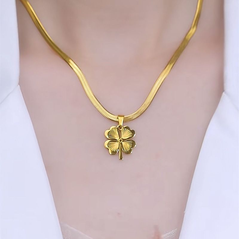 304 Stainless Steel 18K Gold Plated IG Style Plating Four Leaf Clover Pendant Necklace