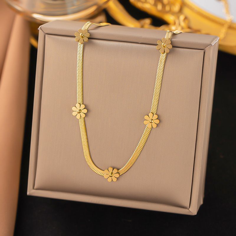 304 Stainless Steel 18K Gold Plated Cute Plating Daisy Bracelets Necklace