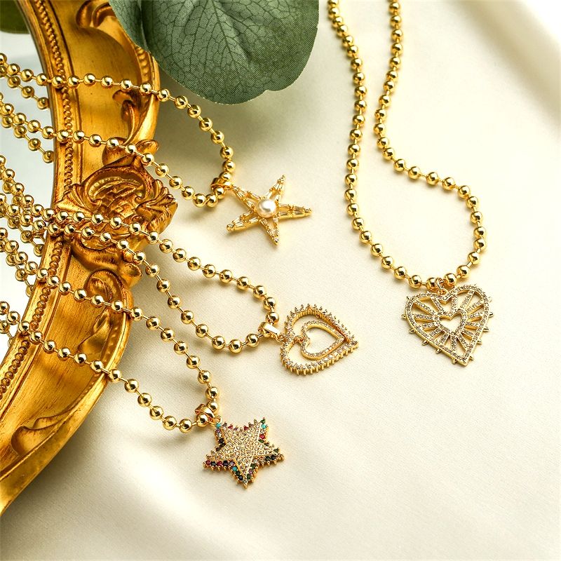 Brillante Pentagrama Forma De Corazón Cobre Enchapado Embutido Circón Chapado En Oro Collar Colgante