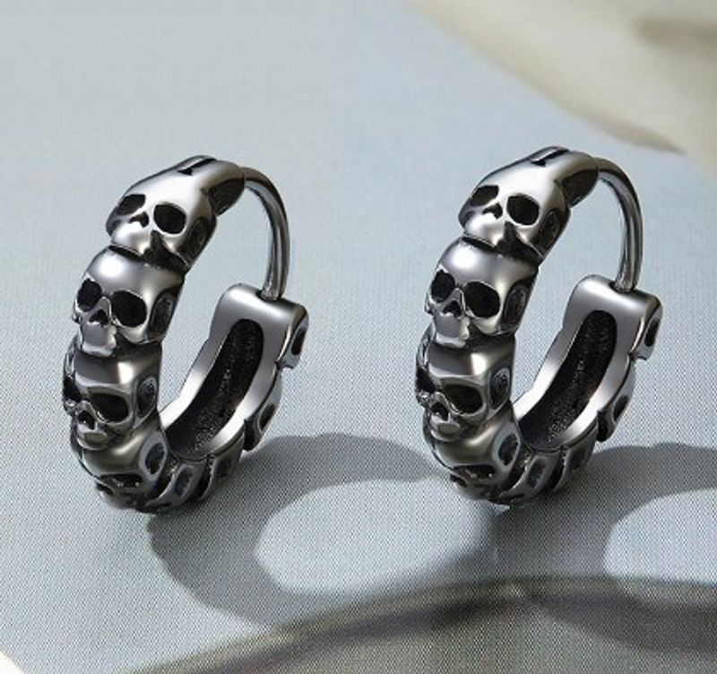 1 Pair Retro Cool Style Skull Stainless Steel Earrings