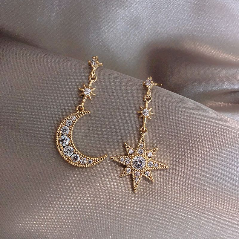 Elegante Estrella Luna Aleación Enchapado Embutido Diamantes De Imitación Mujeres Pendientes De Gota