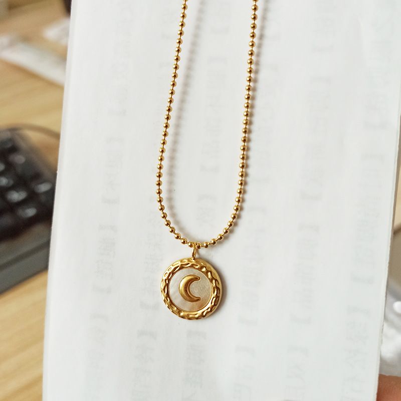 Simple Style Moon Titanium Steel Plating 18k Gold Plated Pendant Necklace